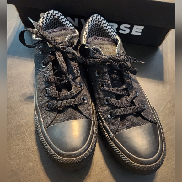 Converse Chuck Taylor Madison Ox, 5, Blk w/White - Picture 8 of 8